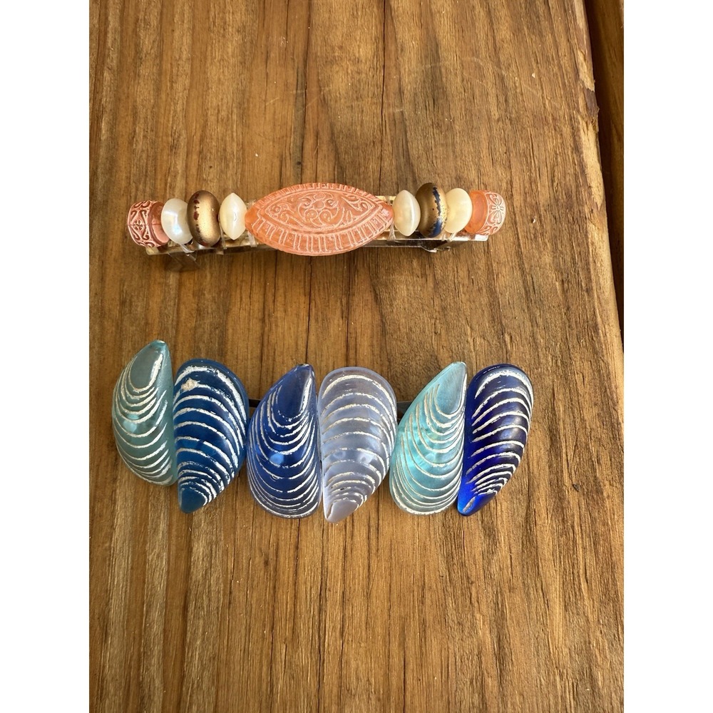 2 Vintage 90s Seashell Hair Barrettes Blue And Coral Elegant Clips Snap Back